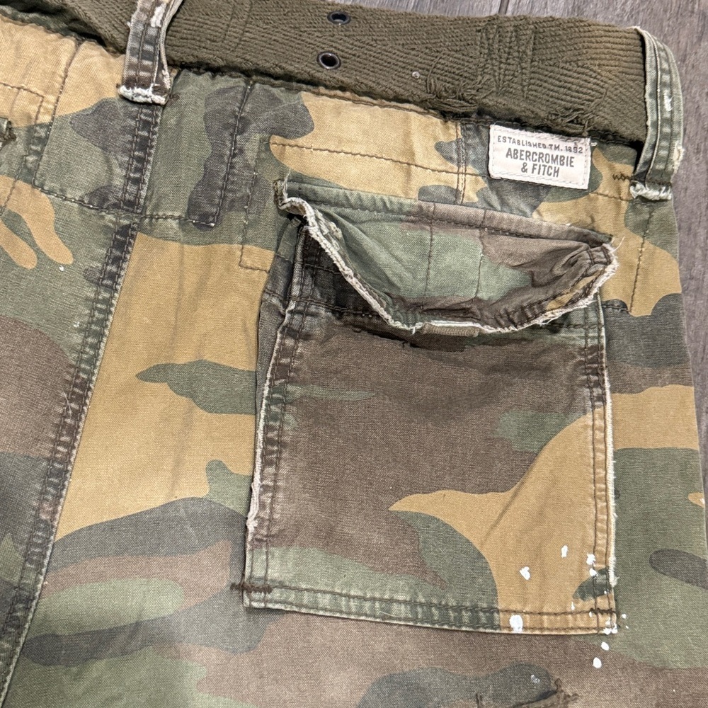 NWT Y2K Abercrombie & Fitch Men's 1892 Paratrouper Camo Belted Cargo Shorts - Picture 6 of 7